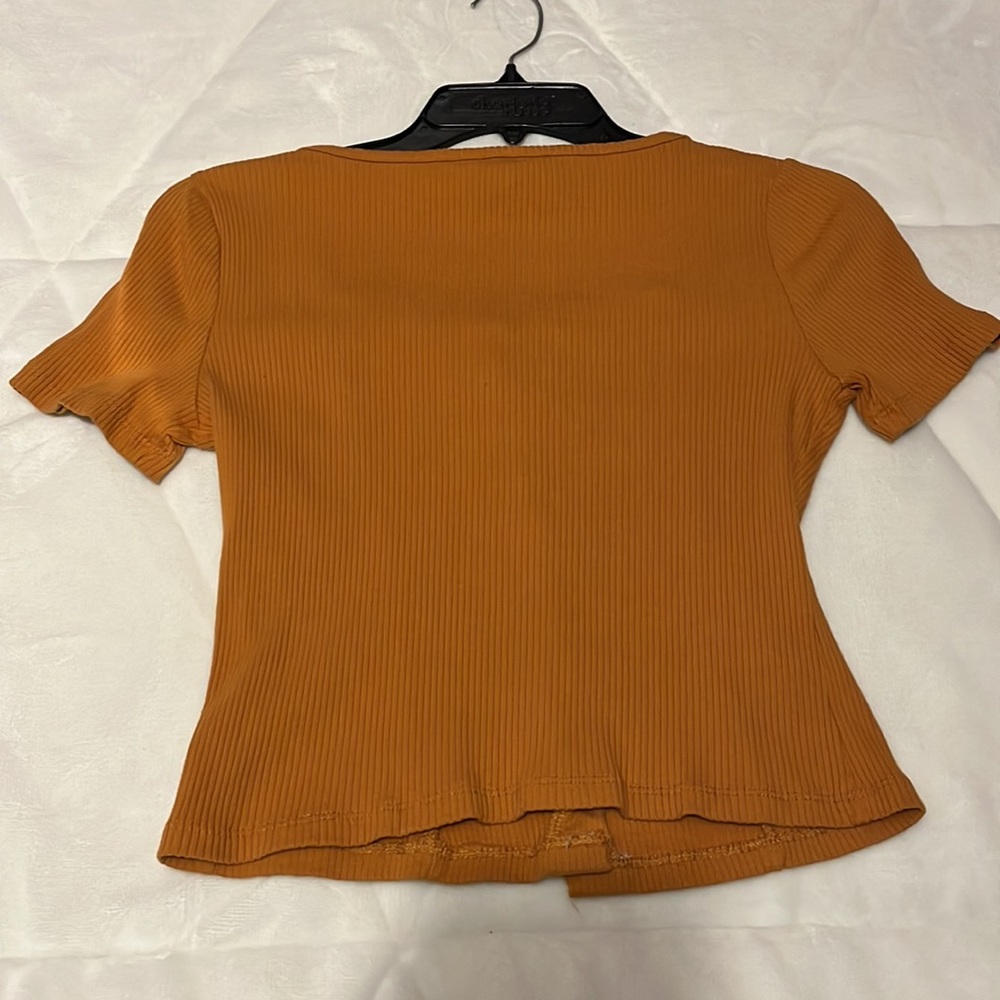 Button Top - Picture 2 of 2